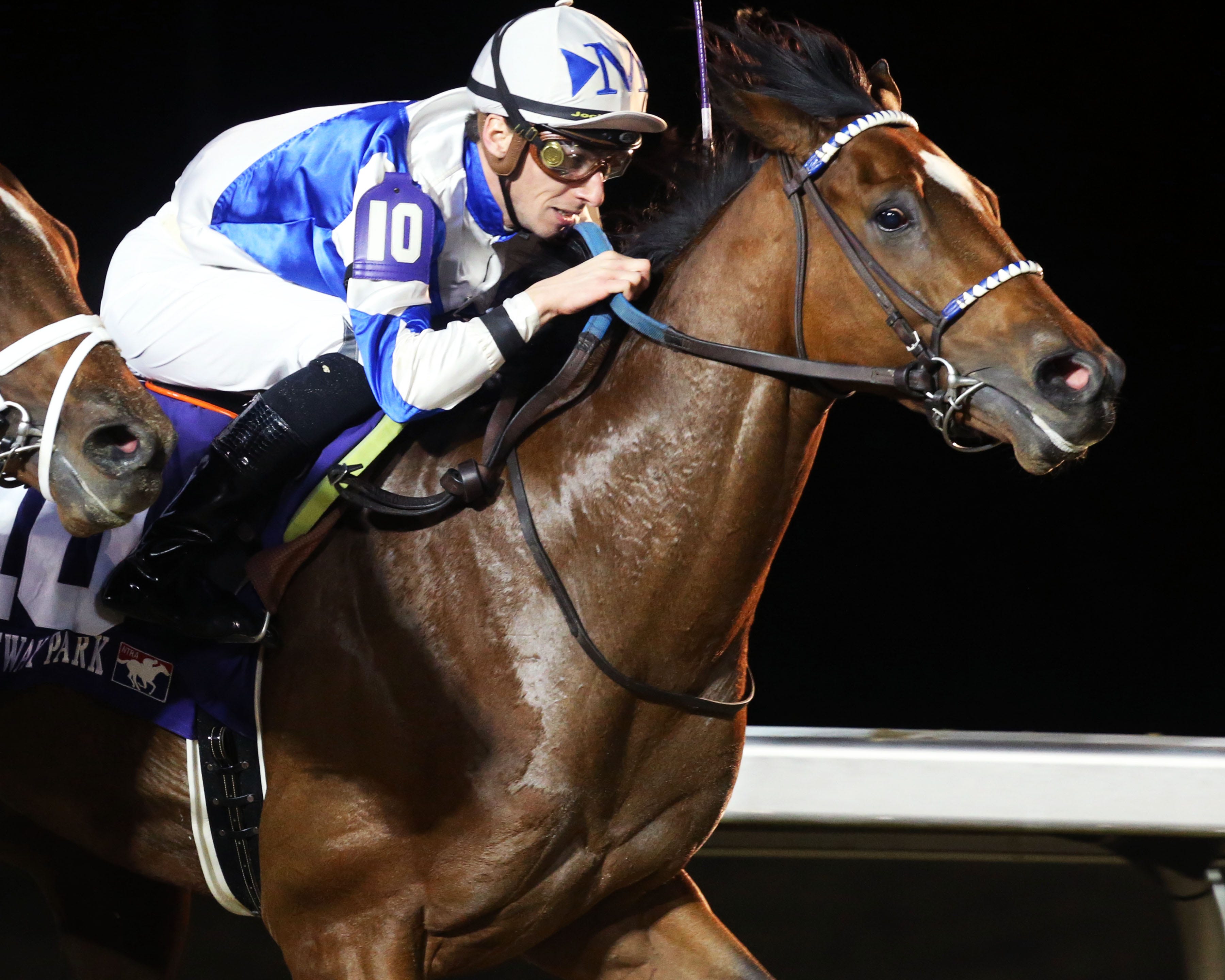 Tiz the Bomb holds off Stolen Base in John Battaglia Memorial Stakes